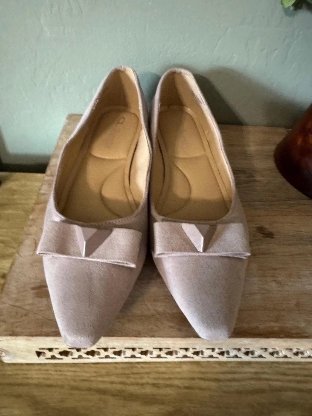 CL by Laundry Nude Suede Pointed Toe Flats Low Heel Chic
